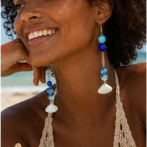 boucle chaine bleu porté IA Boucles d'oreilles pendante perles bleu et coquillage